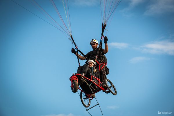 Parapente biplace chariot (les Pitroux)