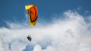 Découvrir le poitou vu du ciel en parapente